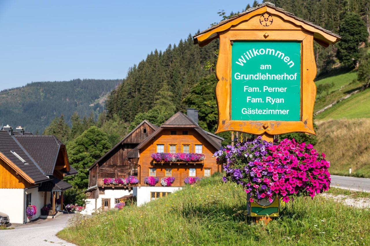 람자우 암 다흐스타인 Bio-Bauernhof Grundlehnerhof 게스트하우스 외부 사진
